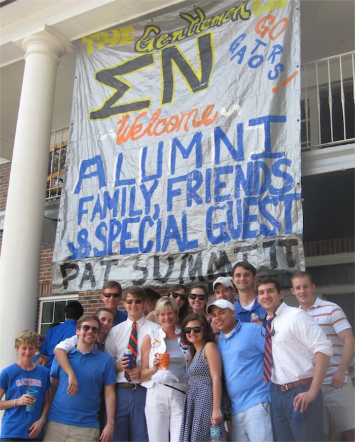 Florida Sigma Nu house with Pat Summitt sign photo by Kathy Miller
