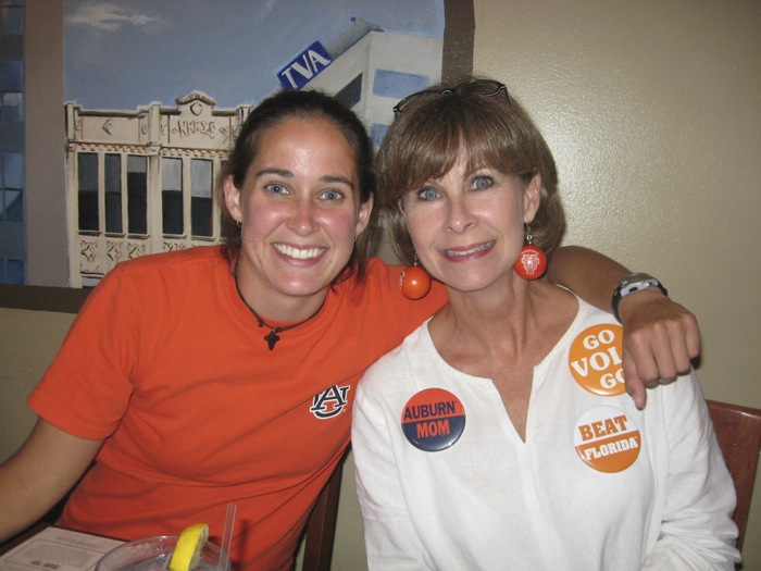 Robi & Erin Aurburn Mom Go Vols Go photo by Kathy Miller