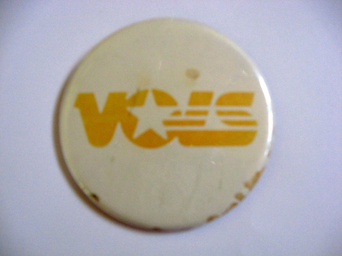 Tennessee Vols button photo by Kathy Miller