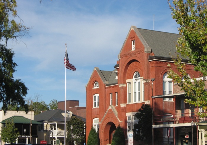 Oxford City Hall Mississippi photo by Kathy Miller