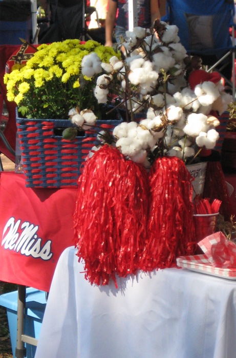 Ole Miss tailgating with cotton arrangements photo by Kathy Miller