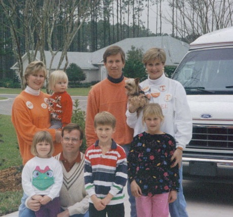 Tennessee Millers and Hawkins in Tennessee Conversion van photo by Kathy Miller