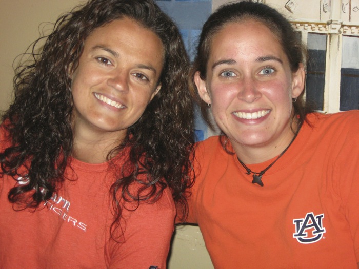 Erin & friend Auburn fans photo by Kathy Miller