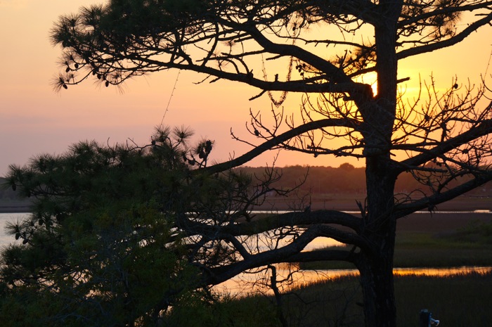 Setting Sun at Bowens Island Restaurant photo by Kathy Miller