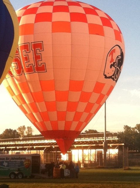 Tennessee Vol balloon in the 2013 Great Mississippi Balloon Race photo by James Johnston