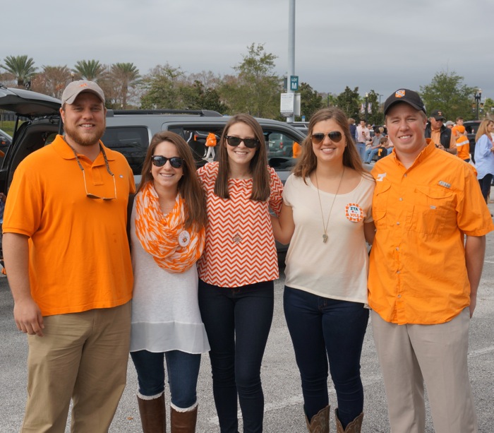 Chris, Kellie, Heather, Sarah and Logan tailgating before Taxslayer Bowl photo by Kathy Miller