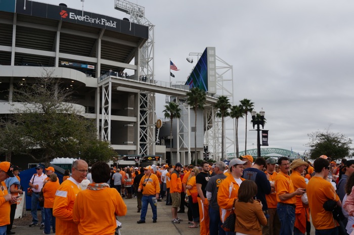 Jaguar Stadium for the Tennessee Vol Walk photo by Kathy Miller