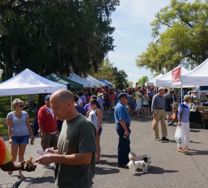 Dogs are welcome at Fernandina Beach Market Place photo by Kathy Miller