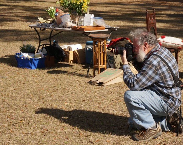 Steve Leimberg setting up photography photo by Kathy Miller