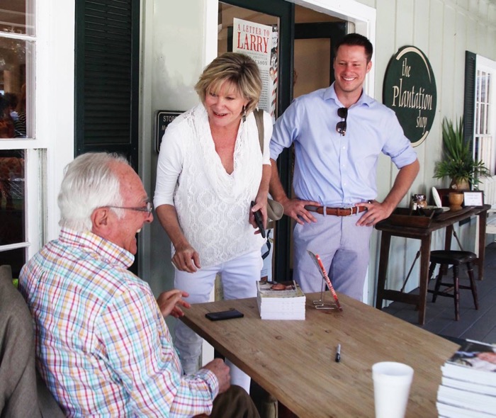 Kathy and James Miller visit with Loran Smith at book signing at Plantation Shop photo by Lynn Tennille