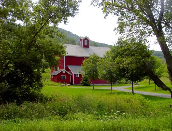 Barn on the West Dorset Road Vermont photo by Kathy Miller