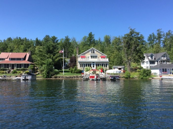 Lake house on Lake St. Catherine photo by Kathy Miller