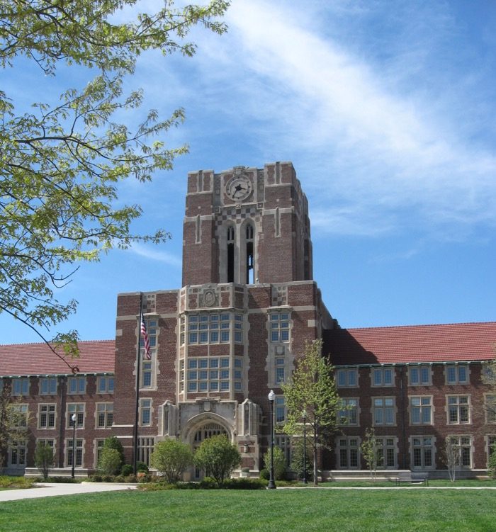 Ayres Hall on The Hill, University of Tennessee photo by Kathy Miller