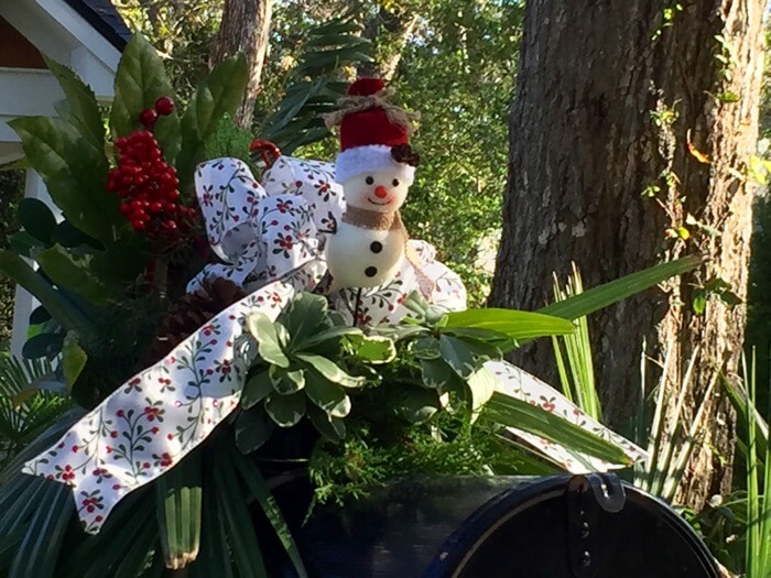 Snowman mailbox photo by Kathy Miller