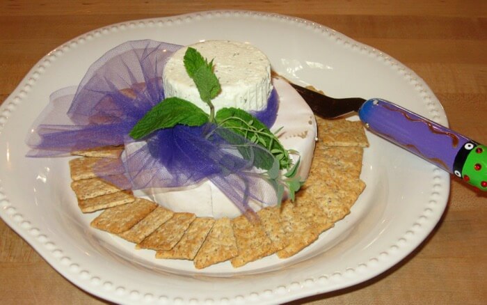 Kentucy Derby Hat Appetizer photo by Kathy Miller