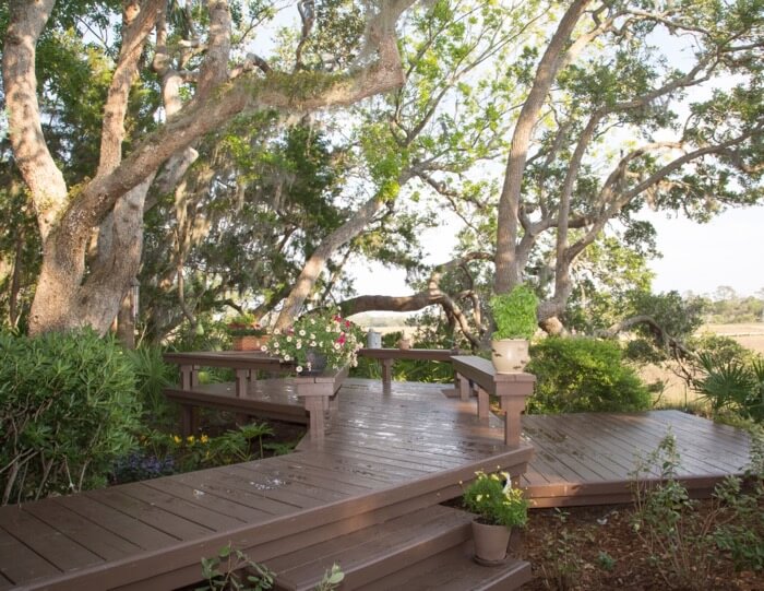 Amy and Dough's shady deck among the oaks photo by Susan Scarborough