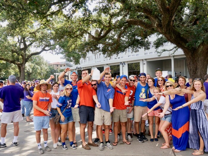 Gator fans chomping at LSU