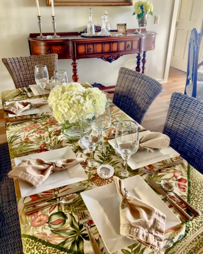 Flora tablecloth with natural napkins photo by Kathy Miller