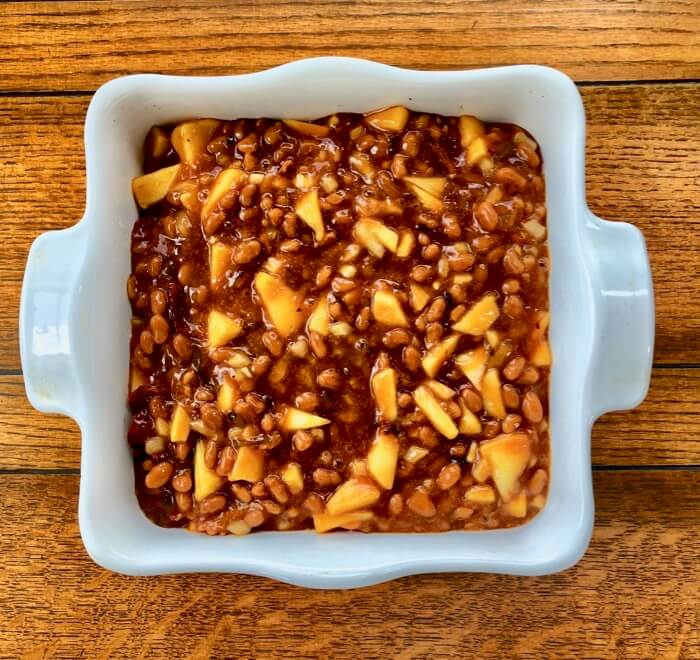 Swedish baked beans with apples